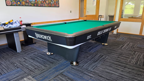 Brunswick Gold Crown VII Black finish pool table with brunswick green cloth 3