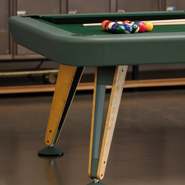 RS Barcelona Diagonal pool table green corner