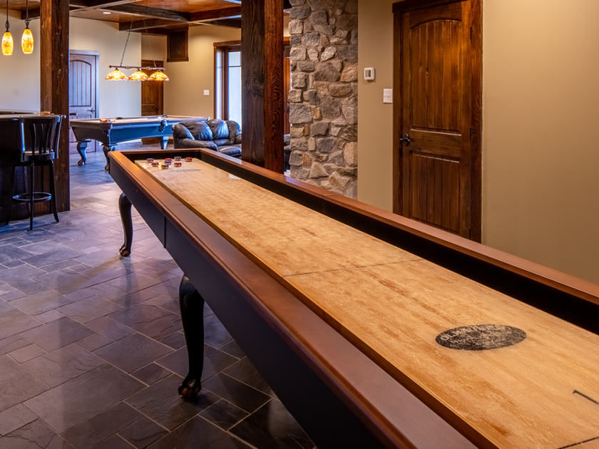 Eclipse shuffleboard two tone with stratford legs detail