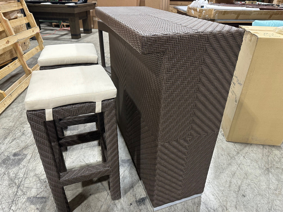 Skyline Design Outdoor Bar Collection