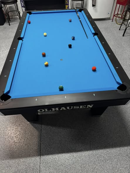 Olhausen tournament pro pool table top view room
