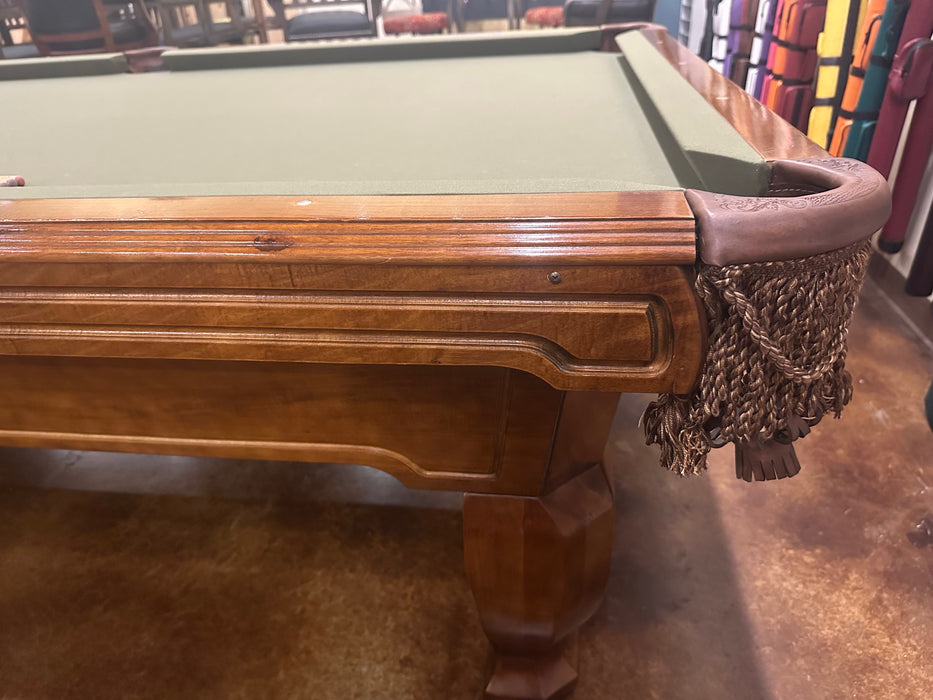 used Brunswick Madison Pro 8' pool table corner