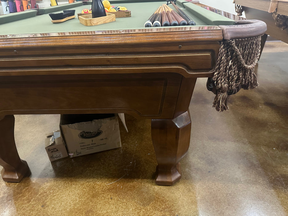used Brunswick Madison Pro 8' pool table leg detail