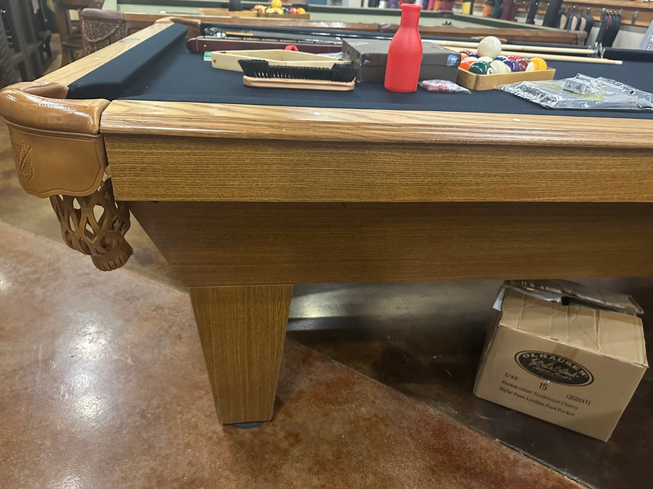 used connelly redington 8' oak pool table detail