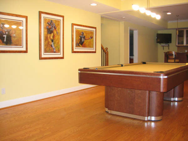 Olhausen Plaza Pool Table room